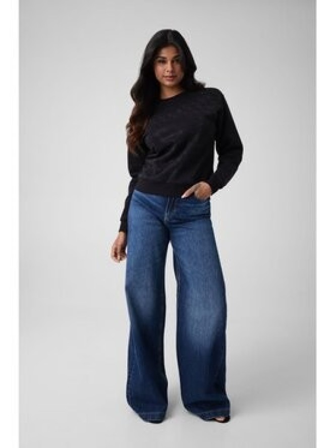 Guess Bluza 184657 Czarny Classic Fit