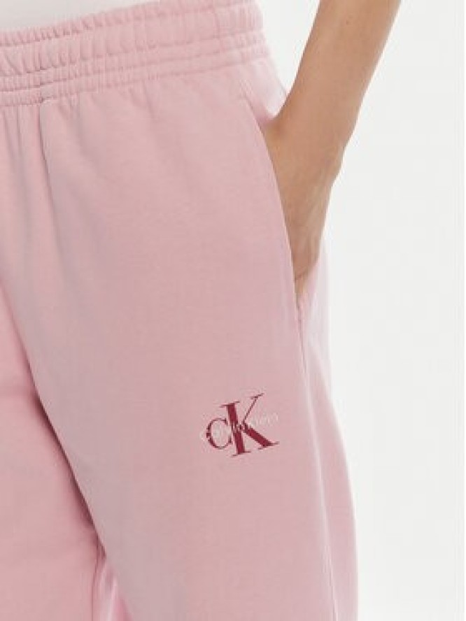 Calvin Klein Jeans Spodnie dresowe Moologo LV047B235G Różowy Regular Fit