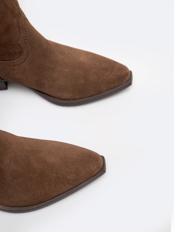 Kowbojki damskie ze skóry naturalnej SS274455 803