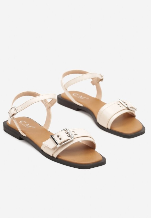 Beżowe Sandały z Kwadratowym Noskiem i Zdobieniem z Klamerką Sarllevia