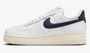 Buty do chodzenia damskie Nike Air Force 1 07 Easyon