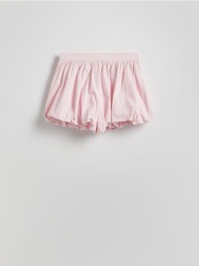Szorty o kroju bombka - pastelowy róż