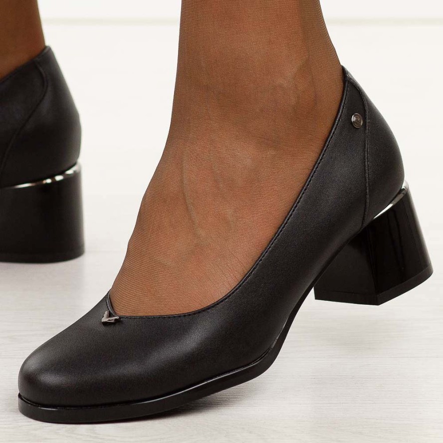 Czarne czółenka damskie na obcasie Potocki 12712