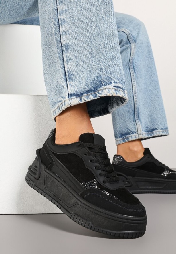 Czarne Sneakersy na Tłoczonej Platformie Ozdobione Wzorem w Panterkę Deoranae