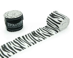 Bandaż bokserski Evolution Professional Equipment Zebra 4,5 m