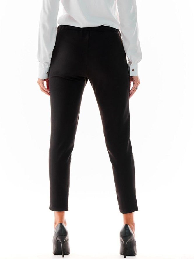 Awama Spodnie w kolorze czarnym rozmiar: M