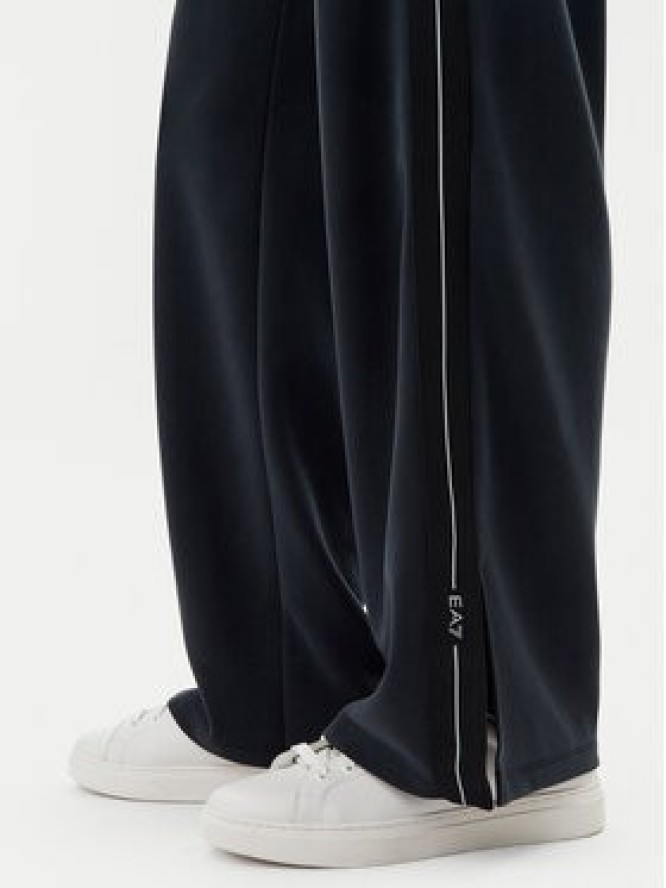EA7 Emporio Armani Spodnie dresowe 7W000174 AF12643 UC001 Czarny Regular Fit