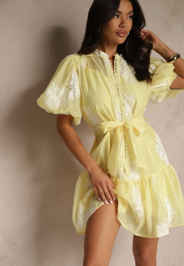 Żółta Sukienka Koszulowa z Bawełną Ozdobiona Paskiem i Haftami Lirine