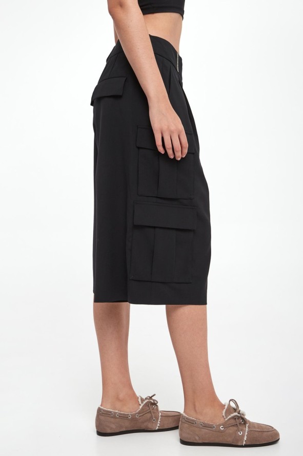 Bermudy damskie wełniane PESERICO