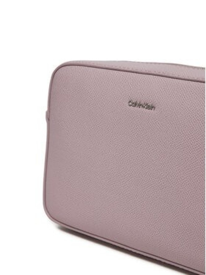Calvin Klein Torebka Ck Must Small Camera Bag_Caviar K60K613084 Fioletowy