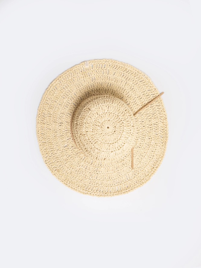 Kapelusz damski pleciony beżowy Rastiona 800