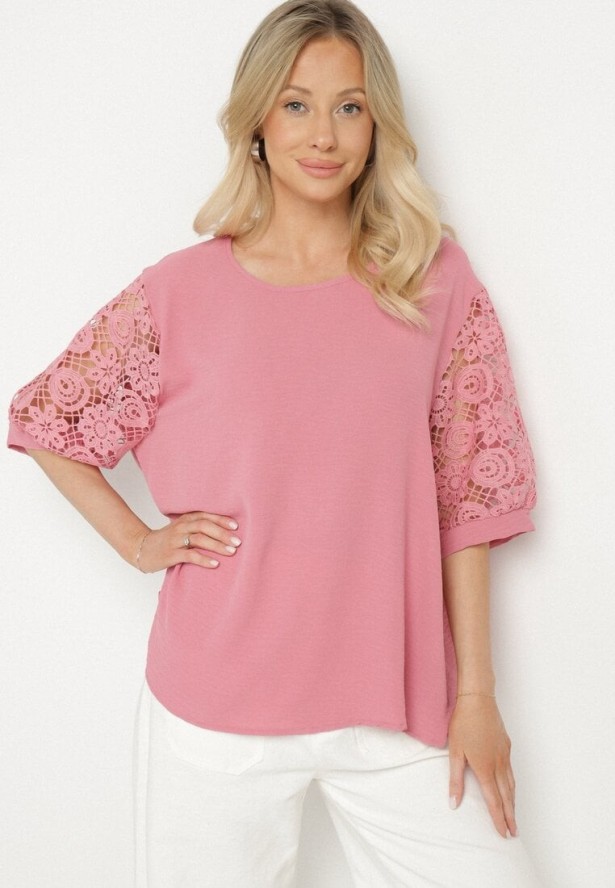 Różowa Bluzka z Koronkowymi Rękawami Jenavessa