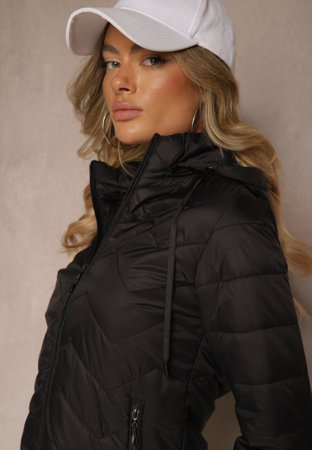 Czarna Kurtka Przejściowa z Pikowaniem i Odpinanym Kapturem Leopia