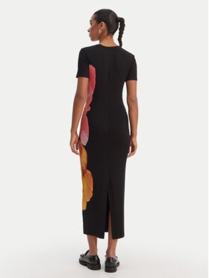 Desigual Sukienka codzienna 26SWVK26 Czarny Slim Fit