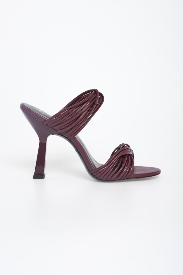 Sandały damskie na obcasie skórzane PATRIZIA PEPE