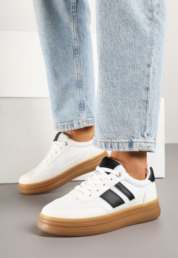 Białe Sneakersy Kultowe Tenisówki z Ozdobnymi Paskami Tenavellea