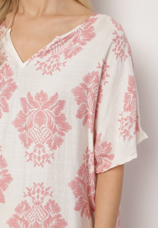 Różowa Pudełkowa Sukienka z Wiskozy Ozdobiona Geometrycznym Wzorem Emilavie