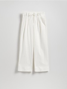 Szerokie spodnie z zakładkami - złamana biel