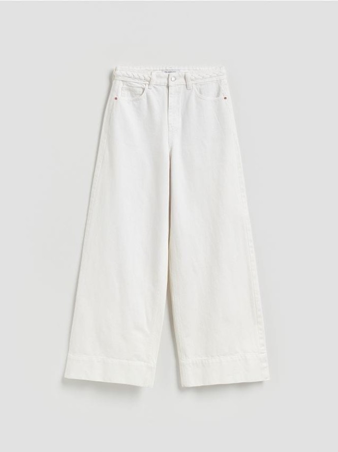 Jeansy wide leg z ozdobną wstawką - biały
