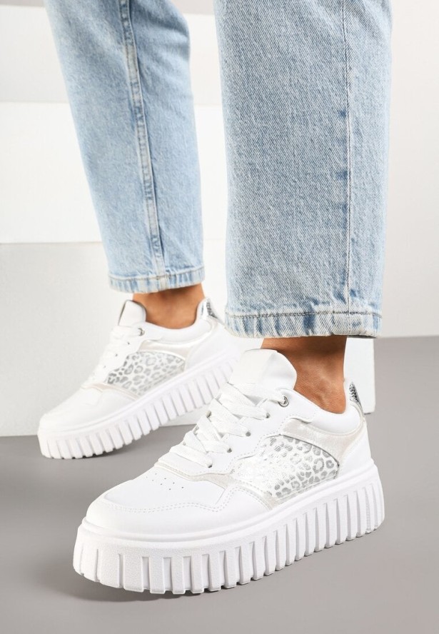 Białe Sneakersy na Platformie z Tłoczeniem Ozdobione Panterką i Perforacją Udivaya