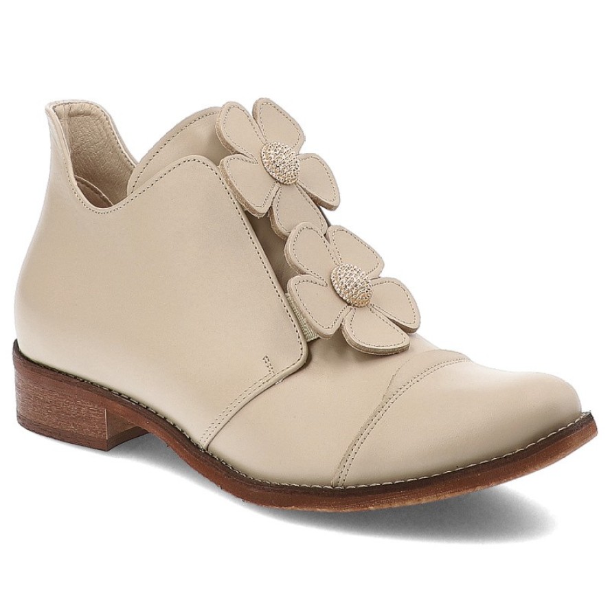 Beżowe Półbuty Armodo Modne Obuwie Damskie Z Kwiatami