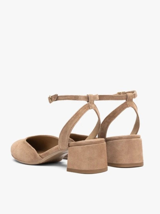 Jasnobrązowe czółenka slingback