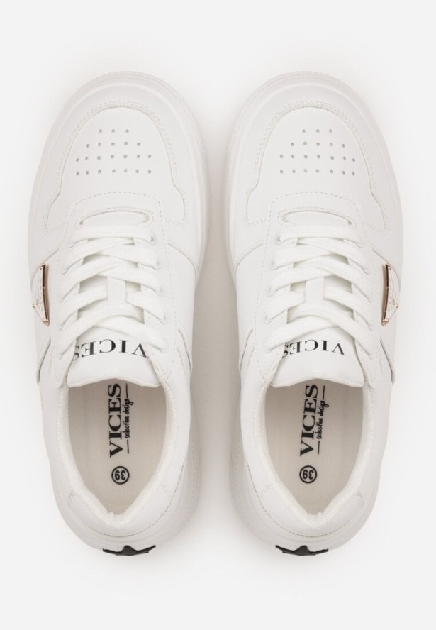 Białe Sneakersy Basic VICES na Platformie z Trójkątnym Zdobieniem Mellinata