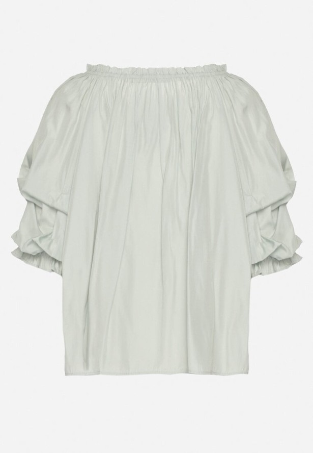 Niebieska Bluzka z Wiskozą Dekoltem w Łódkę i Falbanami Fenalora