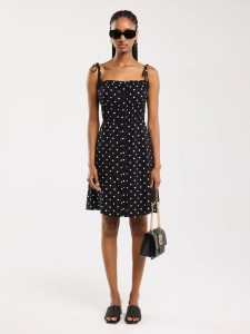Sukienka damska mini z wiskozy w kropki czarna Casie 906
