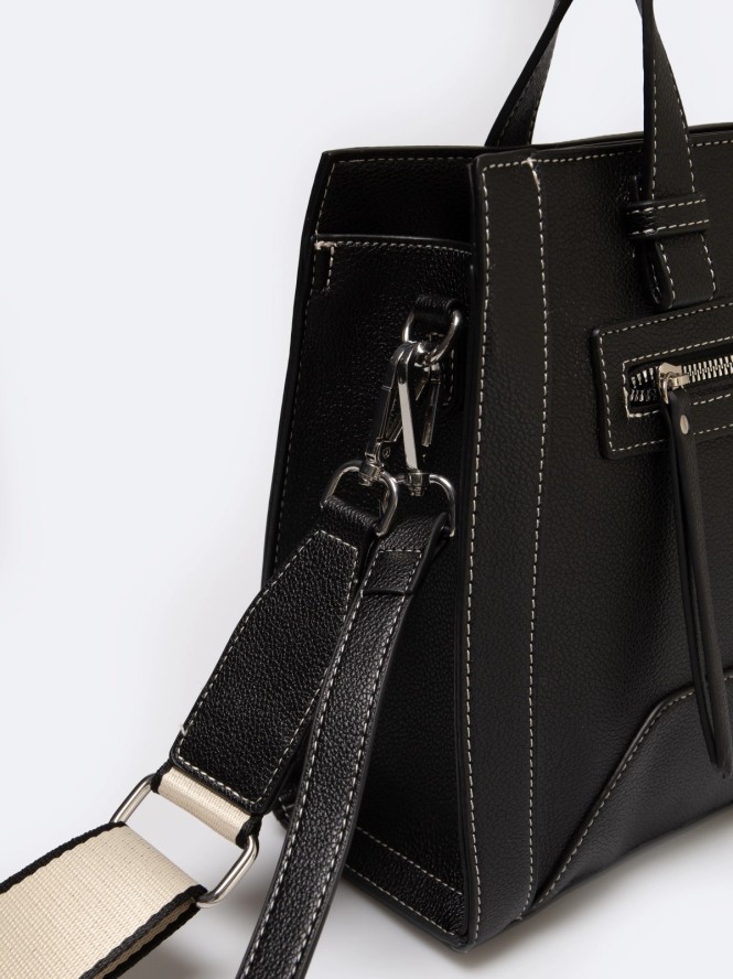Torebka damska do ręki z dodatkowym paskiem czarna Marana 906