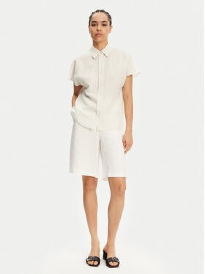 BOSS Bermudy 50537403 Biały Relaxed Fit