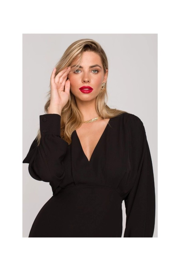 Długa wieczorowa sukienka rybka z bufiastymi rękawami czarna