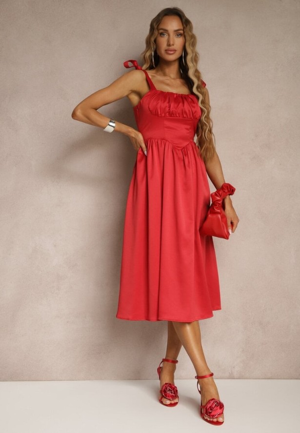 Czerwona Sukienka Vices o Rozkloszowanym Kroju z Wiązanymi Ramiączkami Natirise