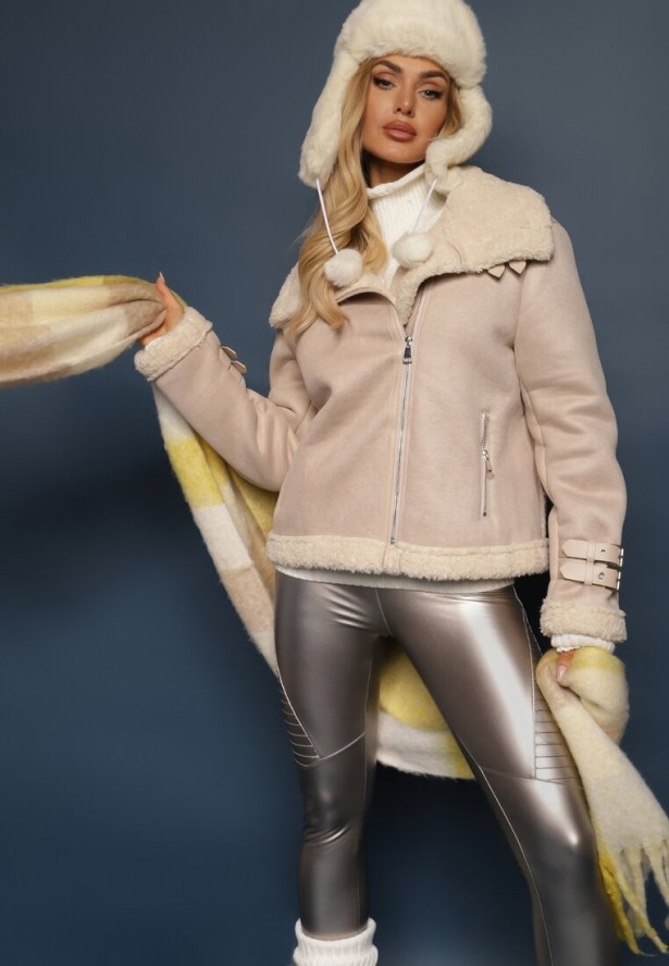 Beżowa Kurtka Biker z Futerkiem Asymetrycznym Suwakiem i Paseczkami Sanet