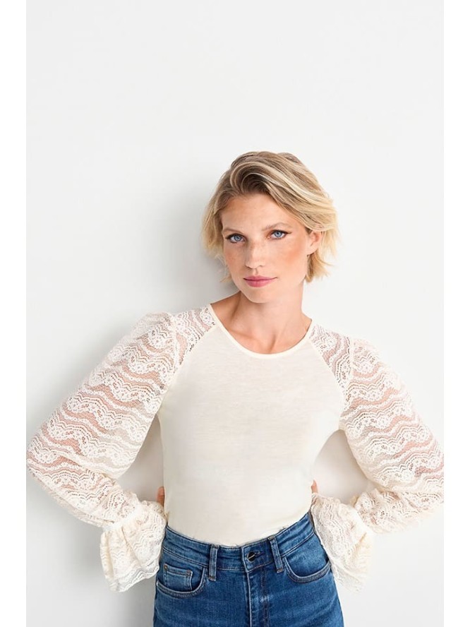 Rich & Royal Bluzka w kolorze kremowym rozmiar: M