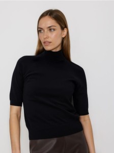 Sweter z golfem - czarny