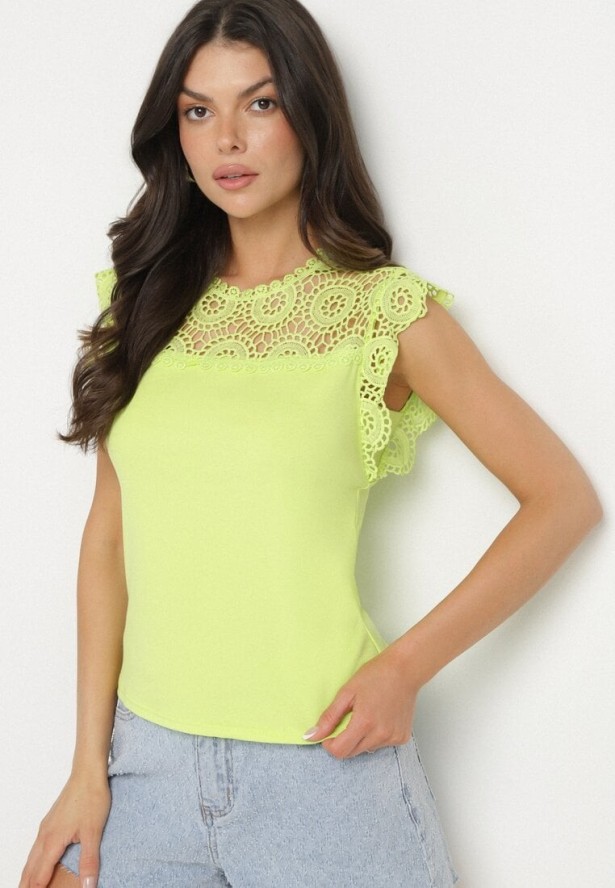Zielona Bawełniana Bluzka z Koronkowym Zdobieniem przy Dekolcie Fevarelle