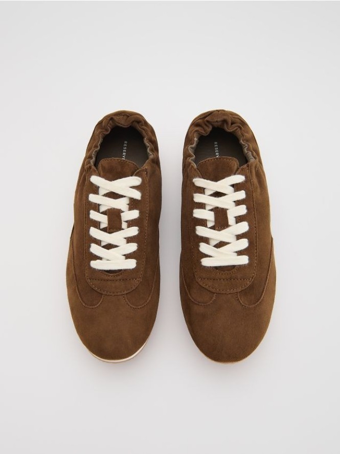 Skórzane sneakersy - beżowy