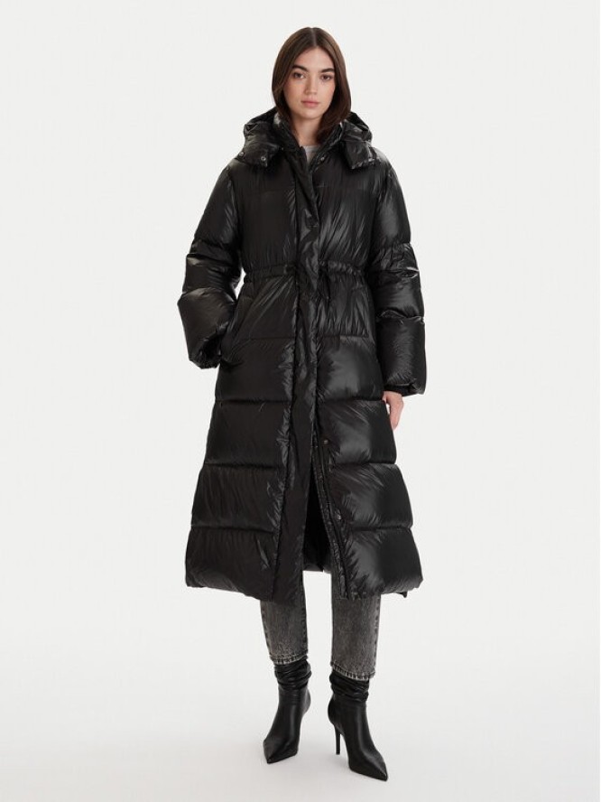 ViCOLO Kurtka puchowa TF0086 Czarny Regular Fit