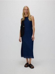 Sukienka z wiskozą - granatowy