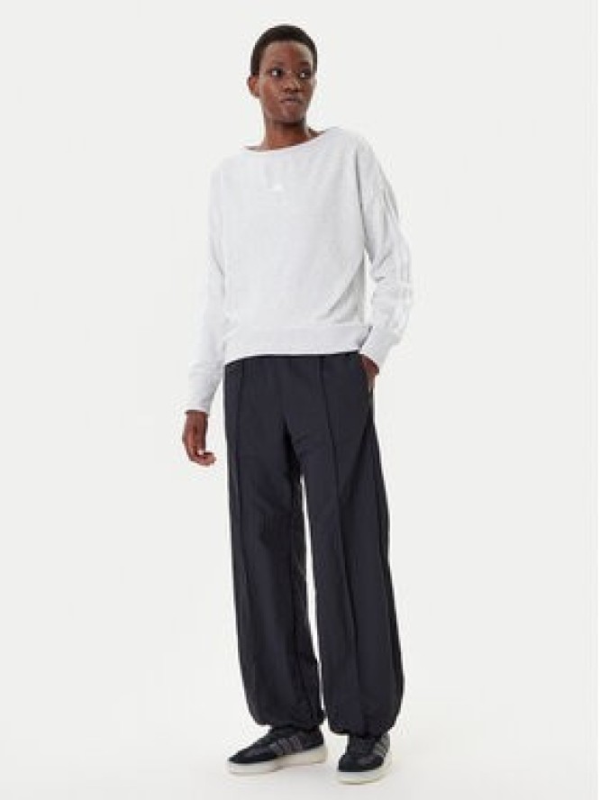 adidas Bluza Seasonal Essentials 3-Stripes JM1901 Szary Regular Fit