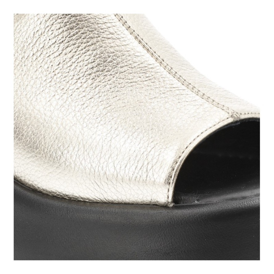 Złote Klapki Karino Eleganckie Obuwie Damskie Na Obcasie