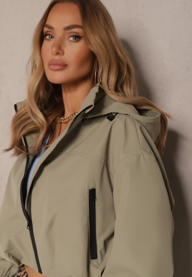 Ciemnozielona Kurtka Oversize w Sportowym Stylu z Kapturem i Ściągaczem w Pasie Volnea