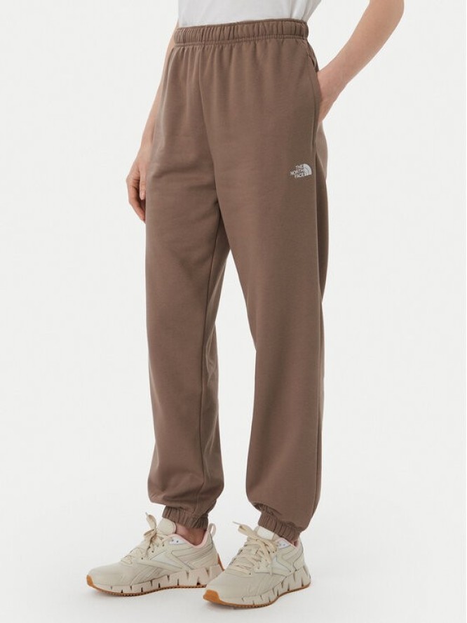 The North Face Spodnie dresowe Evolution Simple Dome NF0A8CWV Brązowy jasny Regular Fit