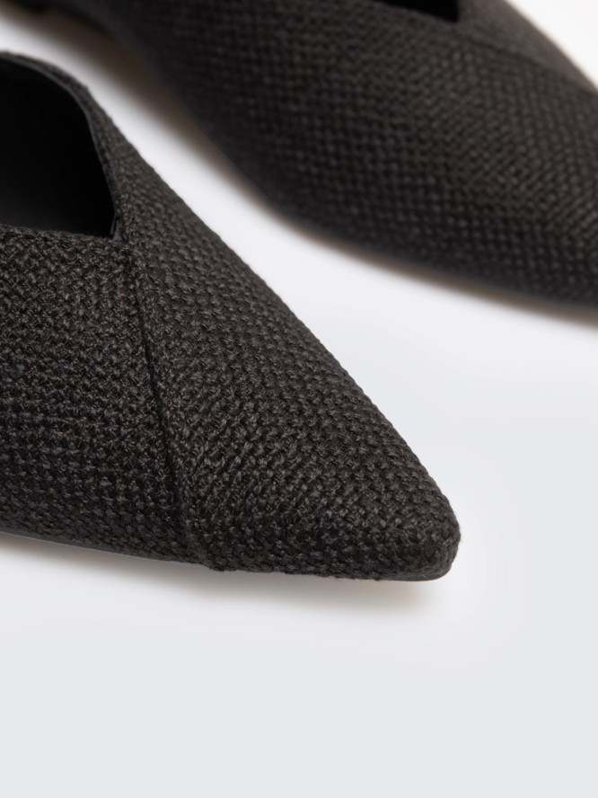 Klapki damskie eleganckie czarne RR274210 906