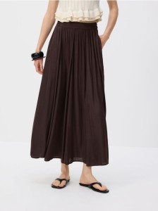 Plisowana spódnica maxi - ciemnobrązowy