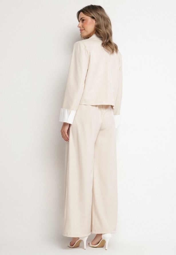 Beżowy Komplet Garniturowy Marynarka i Spodnie z Kontrastowymi Wstawkami Daviraya