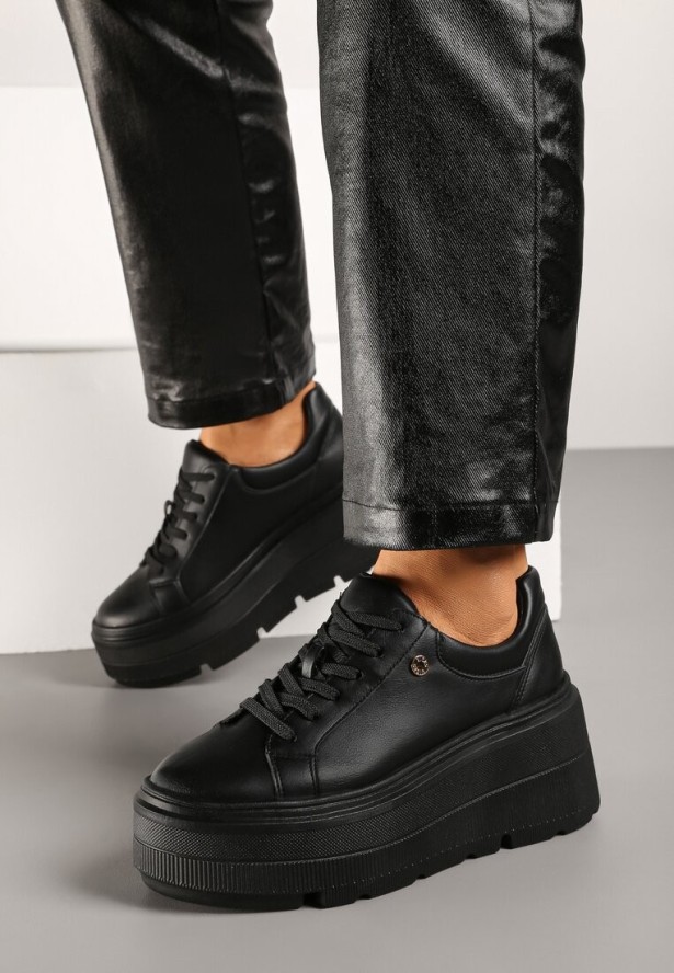 Czarne Sneakersy Vices na Grubej Podeszwie Tuliri