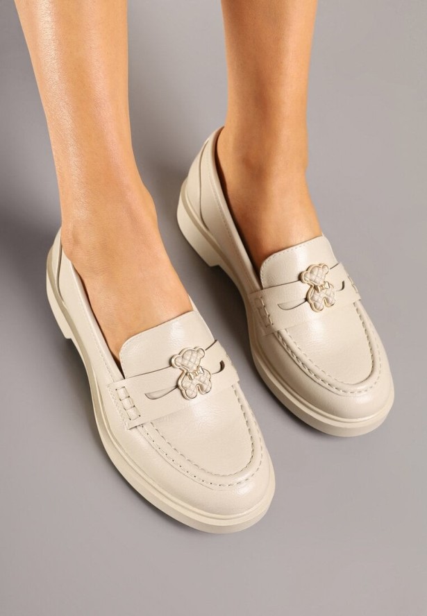 Beżowe Mokasyny ze Skórzaną Wkładką i Aplikacją Odilisa