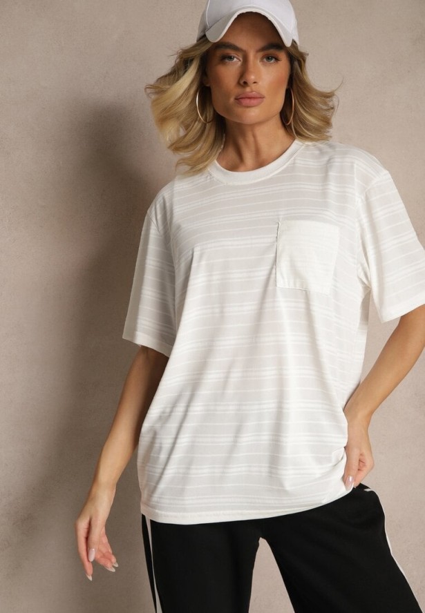 Jasnobeżowa Koszulka T-shirt z Naszytą Kieszonką TLanitra